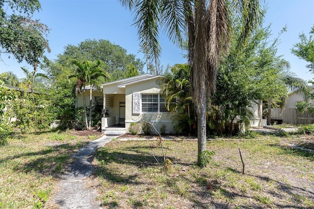 627 38th Ave NE, Saint Petersburg, FL 33704 - photo 1