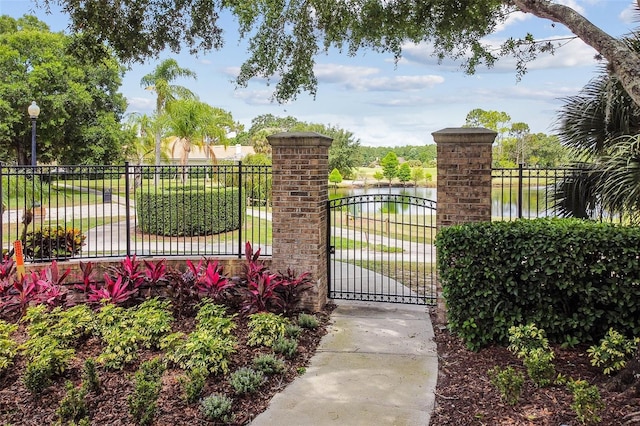 1084 Berkshire Ln, Tarpon Springs, FL 34688 - gate with a water view