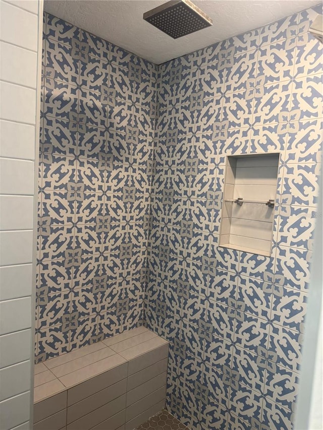 7919 Causeway Blvd S, Saint Petersburg, FL 33707 - bathroom with a textured ceiling