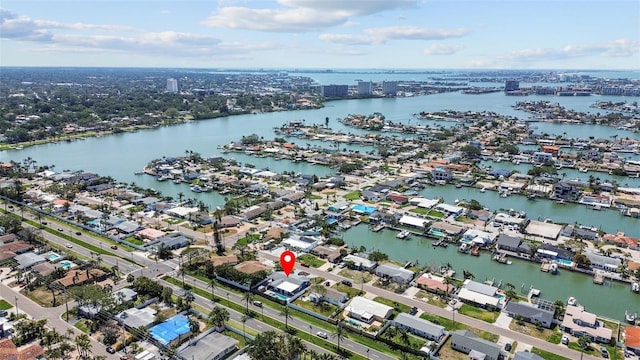 7919 Causeway Blvd S, Saint Petersburg, FL 33707 - view of property location featuring a nearby body of water
