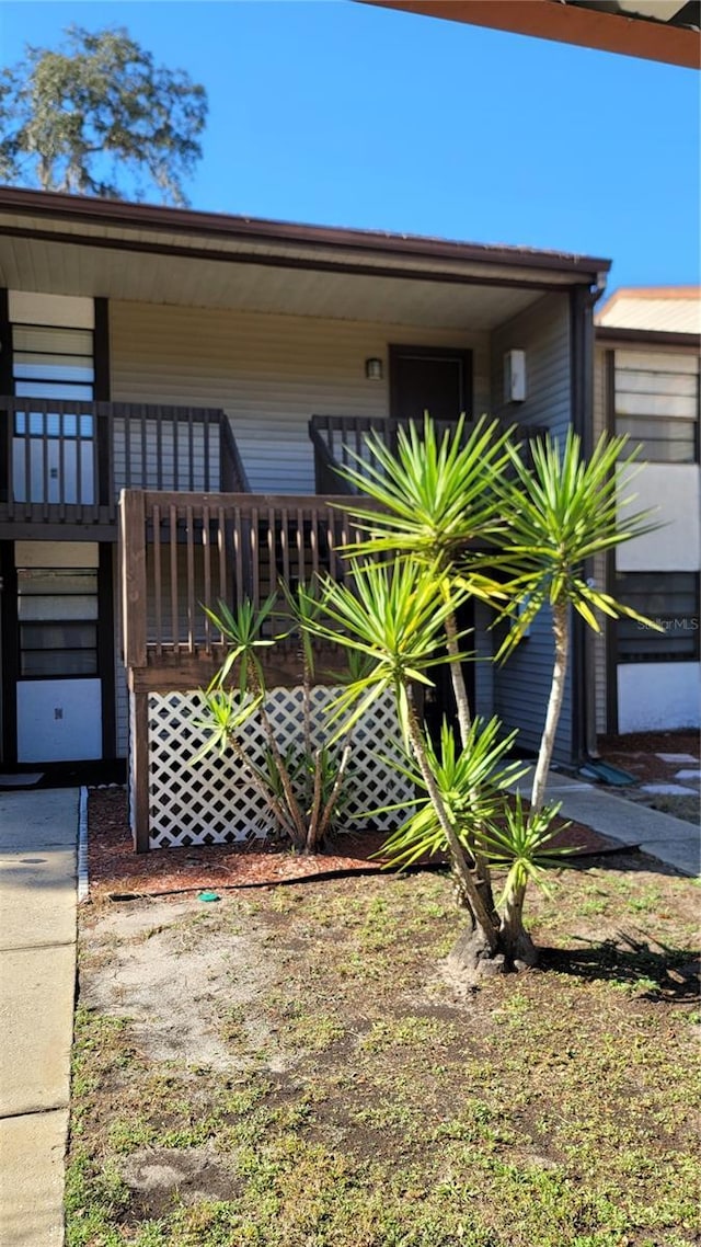 view of front of home with covered porch