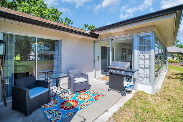 1657 Glengarry Dr, Palm Harbor, FL 34684 - view of patio with area for grilling