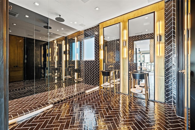 325 2nd St N, Saint Petersburg, FL 33701 - view of community lobby