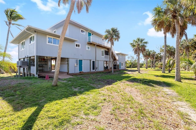 9048 Wharf Ave, Placida, FL 33946 - back of property with a yard