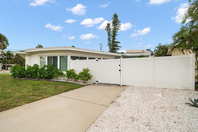 1018 Bay Esplanade, Clearwater Beach, FL 33767 - photo 33