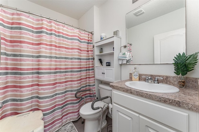 5597 Forest Ridge Dr, Winter Haven, FL 33881 - bathroom featuring toilet, vanity, and a shower with shower curtain