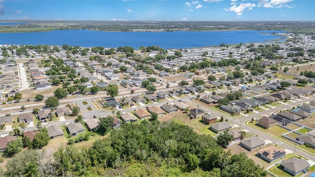 5597 Forest Ridge Dr, Winter Haven, FL 33881 - aerial view of residential area featuring a large body of water