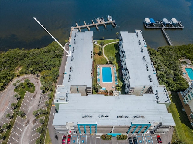 bird's eye view featuring a water view
