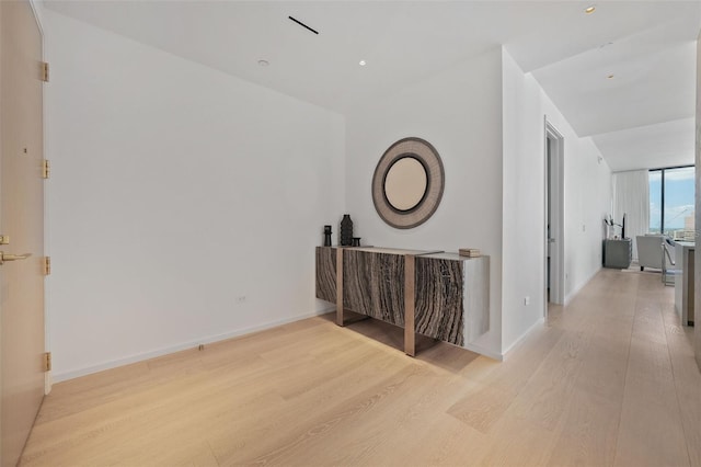 1000 Water St Unit 1403, Tampa, FL 33602 - photo 2