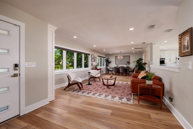 2096 Tanglewood Way NE, Saint Petersburg, FL 33702 - photo 9