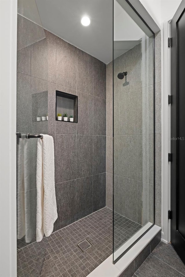 98 W Davis Blvd, Tampa, FL 33606 - full bath with a walk in shower, tile patterned flooring, and recessed lighting
