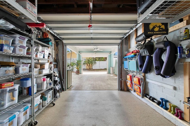 636 16th Ave NE, Saint Petersburg, FL 33704 - view of garage