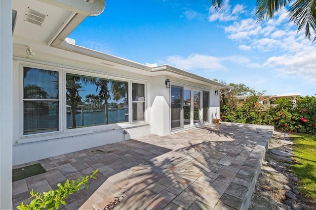 2540 S Shore Dr SE, Saint Petersburg, FL 33705 - view of patio / terrace