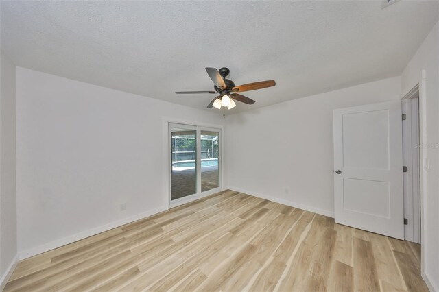940 Woodland Dr, Palm Harbor, FL 34683 - photo 23