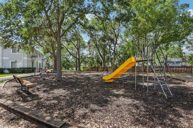 7303 E Bank Dr, Tampa, FL 33617 - photo 32