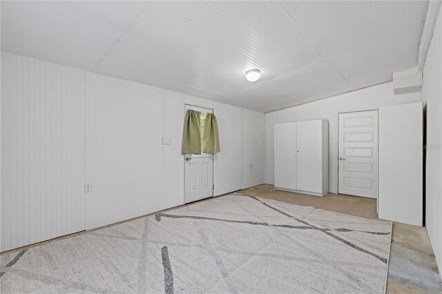 17111 Mockingbird Ln, Lutz, FL 33548 - unfurnished room with concrete flooring
