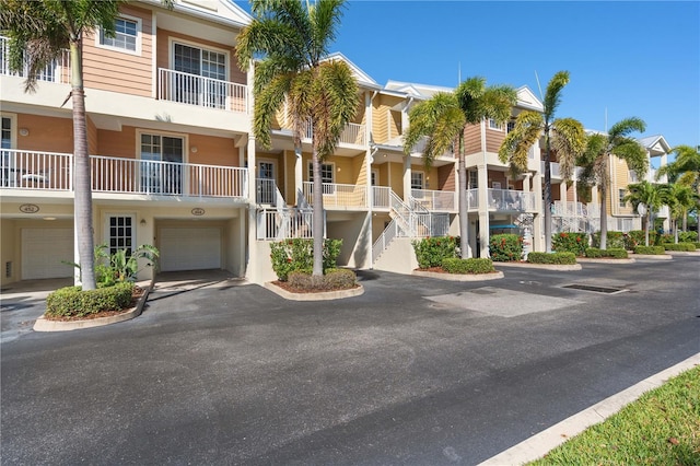 456 Bahia Beach Blvd, Ruskin, FL 33570 - view of property with a garage and driveway
