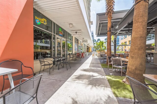 1120 E Kennedy Blvd Unit 615, Tampa, FL 33602 - view of community