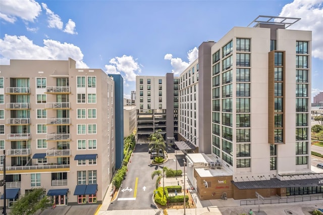 1120 E Kennedy Blvd Unit 615, Tampa, FL 33602 - view of building exterior featuring uncovered parking