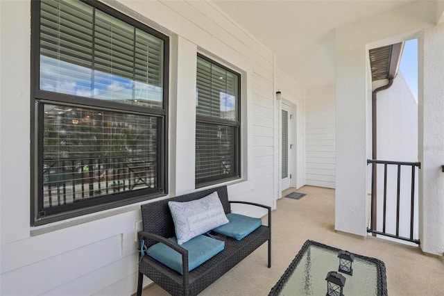view of patio featuring covered porch