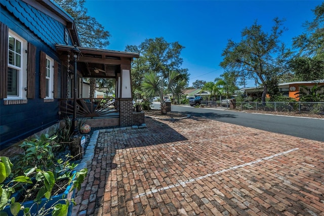 525 Lexington St, Dunedin, FL 34698 - view of porch