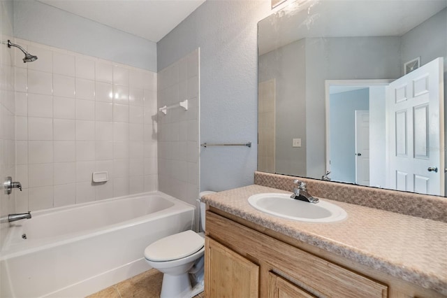 10103 Courtney Oaks Cir Unit 103, Tampa, FL 33619 - full bathroom with shower / bath combination, vanity, toilet, and tile patterned flooring