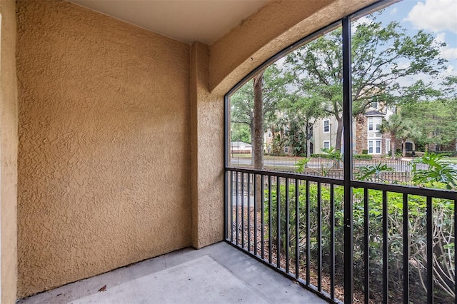 10103 Courtney Oaks Cir Unit 103, Tampa, FL 33619 - view of balcony