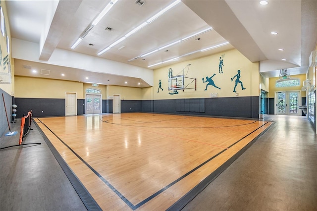 10103 Courtney Oaks Cir Unit 103, Tampa, FL 33619 - view of sport court featuring community basketball court