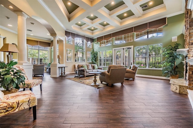10103 Courtney Oaks Cir Unit 103, Tampa, FL 33619 - building lobby featuring visible vents