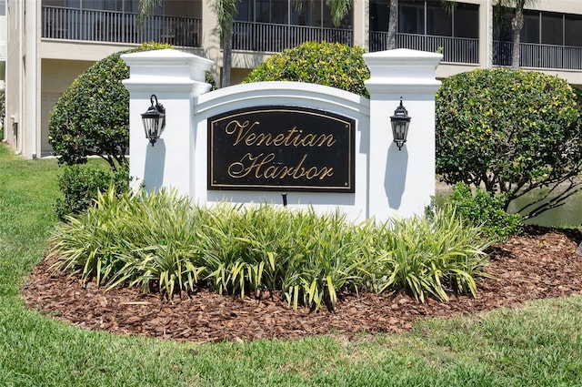 1105 Venetian Harbor Dr NE, Saint Petersburg, FL 33702 - view of community sign