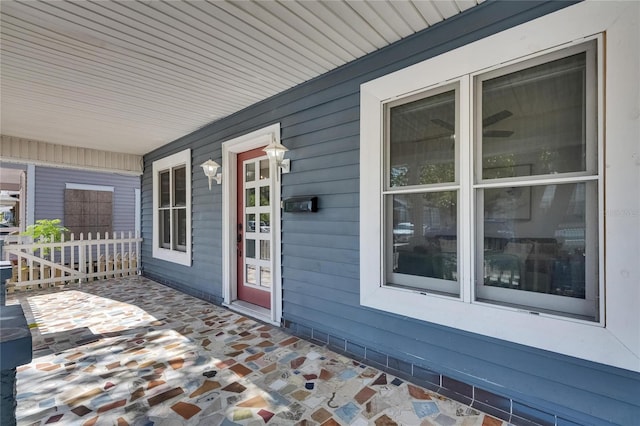 2920 N 11th St, Tampa, FL 33605 - deck with a porch
