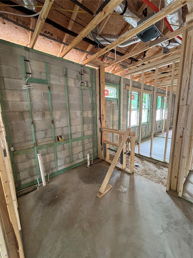 misc room featuring concrete flooring
