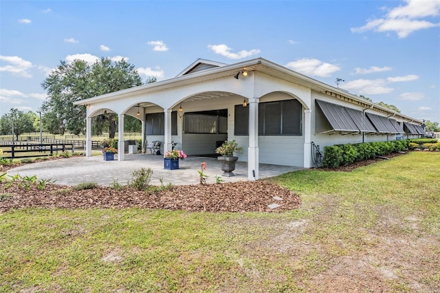 25601 Hutcheson Ln, Sorrento, FL 32776 - back of property featuring fence and a yard