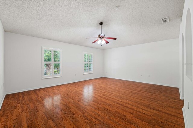 13420 Copper Head Dr, Riverview, FL 33569 - photo 14