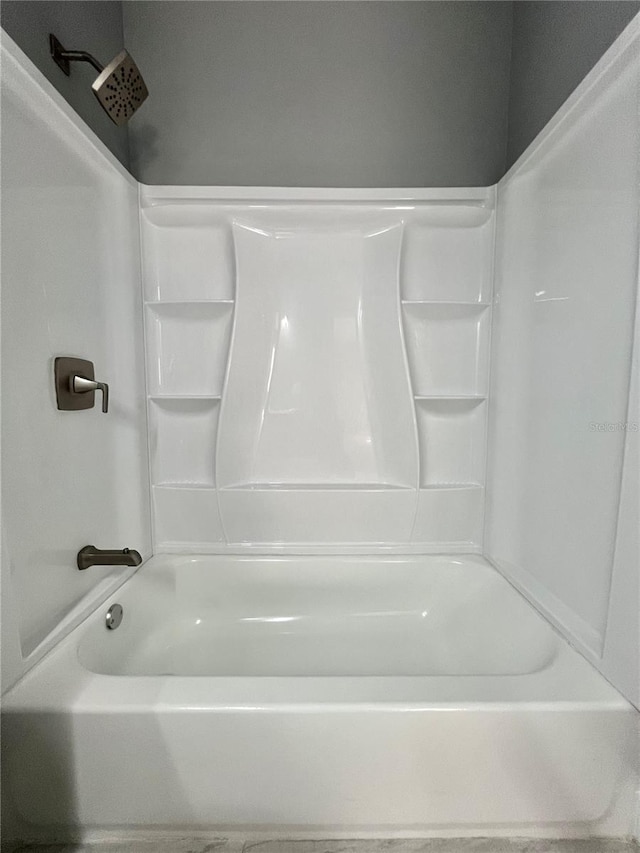 1002 E N Bay St, Tampa, FL 33603 - full bath with shower / washtub combination
