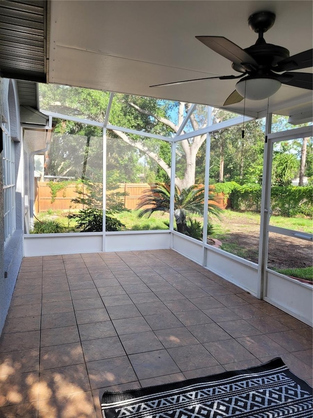 824 Greenbelt Cir, Brandon, FL 33510 - unfurnished sunroom featuring a ceiling fan and healthy amount of natural light
