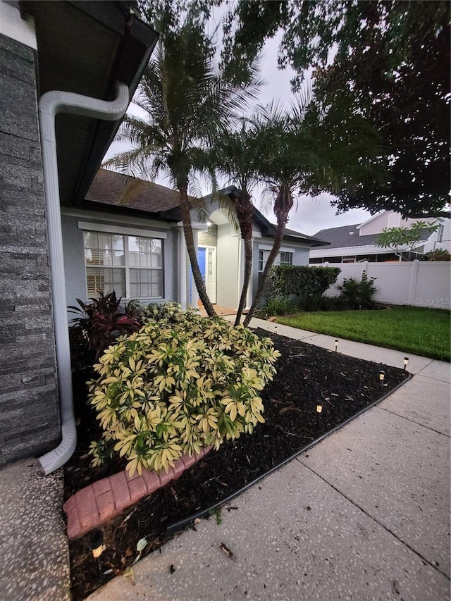 824 Greenbelt Cir, Brandon, FL 33510 - view of property exterior