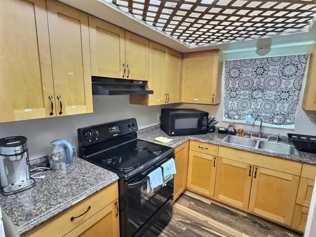 3721 140th Ave, Largo, FL 33771 - photo 7