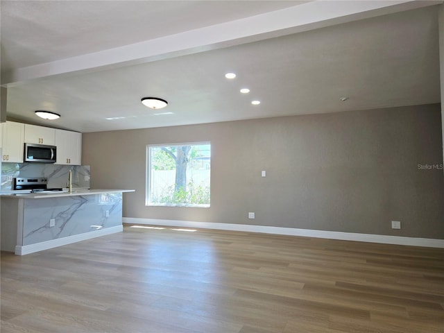 8719 Sunlit Cove Dr NE, Saint Petersburg, FL 33702 - photo 5