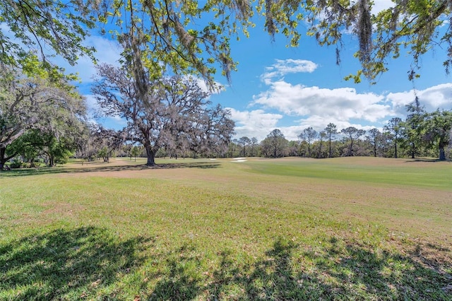view of yard with golf course view