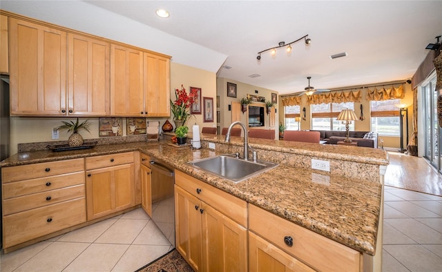 18002 Forest Retreat Ln, Tampa, FL 33647 - photo 46