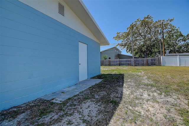 3841 Wahoo Dr SE, Saint Petersburg, FL 33705 - view of yard featuring fence