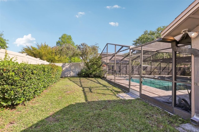 170 Foxfire Ln, Oldsmar, FL 34677 - view of yard with a lanai, a fenced backyard, and a fenced in pool