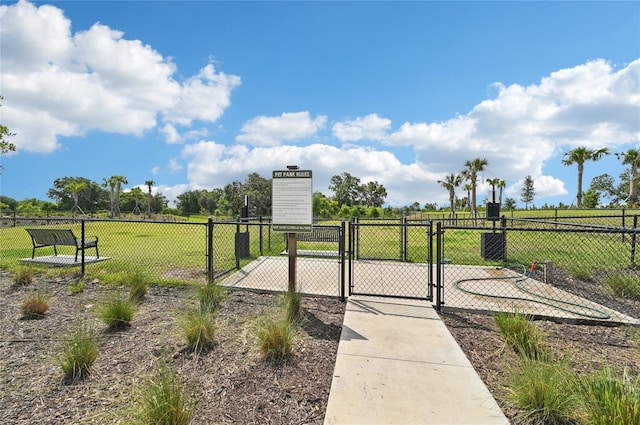 16709 Barnwood Pl, Bradenton, FL 34211 - gate with fence
