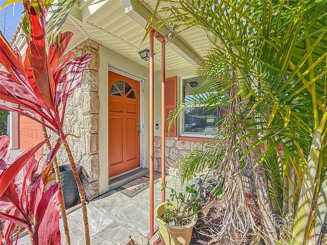 1469 S Hillcrest Ave, Clearwater, FL 33756 - view of exterior entry with stone siding