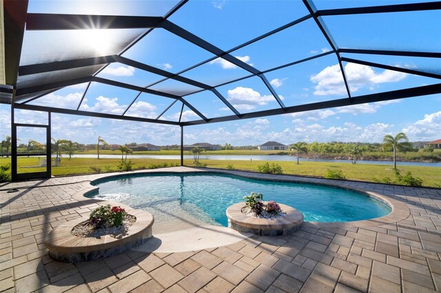 5325 San Remo Cir, Wimauma, FL 33598 - pool featuring a lanai, a patio, and a yard
