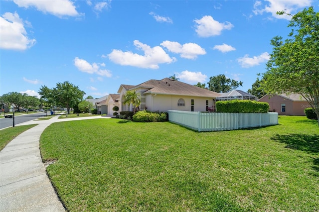 4769 Stoneview Cir, Oldsmar, FL 34677 - view of side of home featuring stucco siding