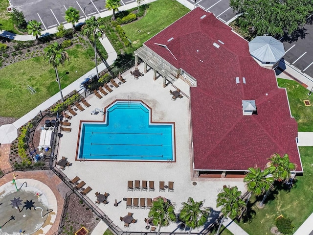 7413 Surrey Wood Ln, Apollo Beach, FL 33572 - view from above of property with a pool area
