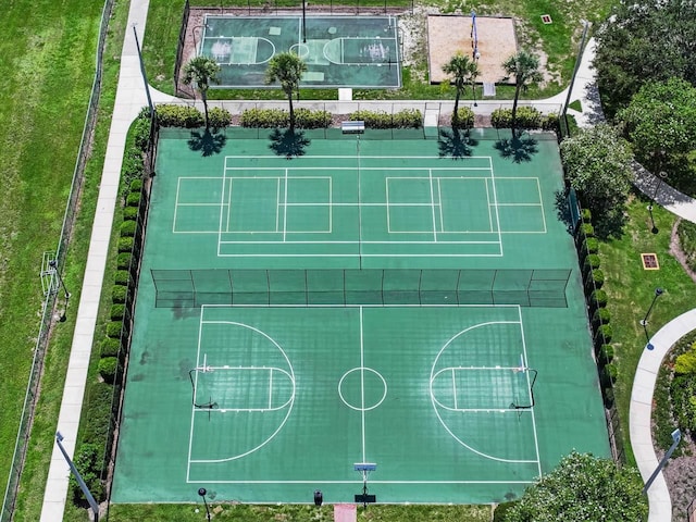 7413 Surrey Wood Ln, Apollo Beach, FL 33572 - bird's eye view
