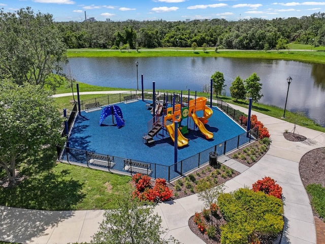 7413 Surrey Wood Ln, Apollo Beach, FL 33572 - surrounding community with a water view